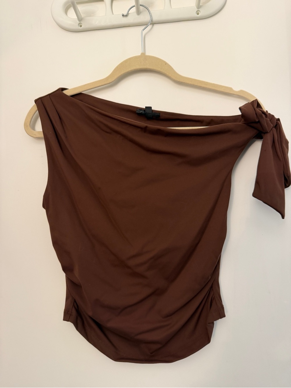 Dynamite One-Shoulder Brown Asymmetric Tie Tank